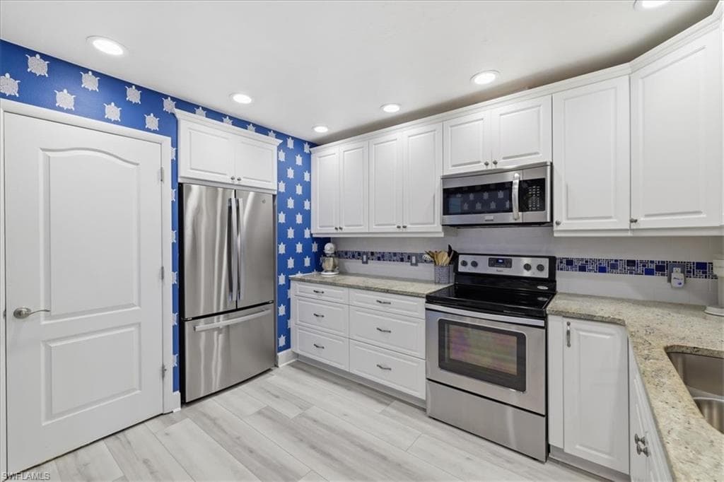 3356 N Key DR 7-10