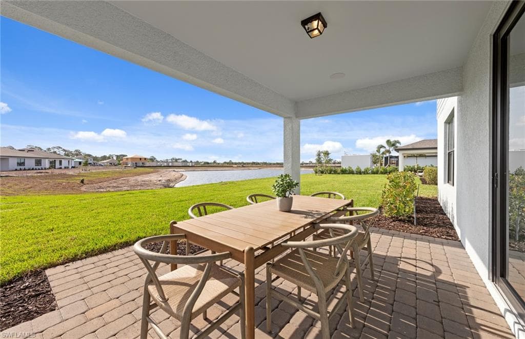 605 Oasis Lake PL-36