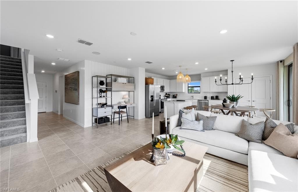 605 Oasis Lake PL-5