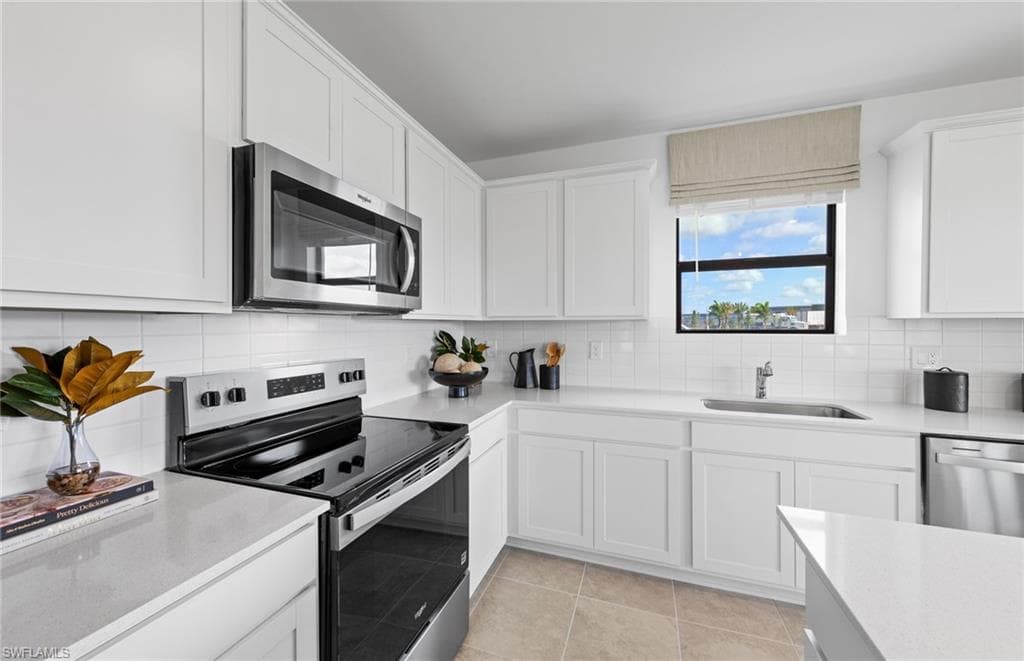 605 Oasis Lake PL-8