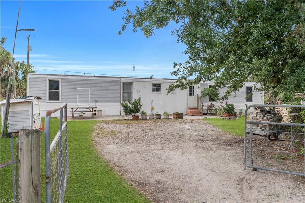 8106 Penny DR-2
