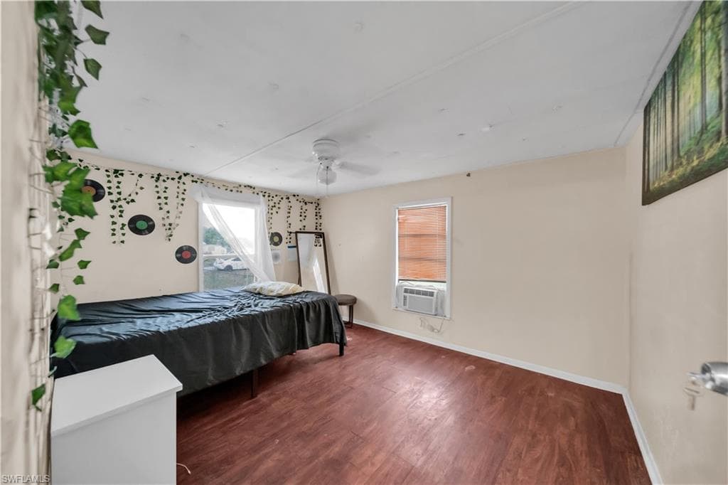 8106 Penny DR-17