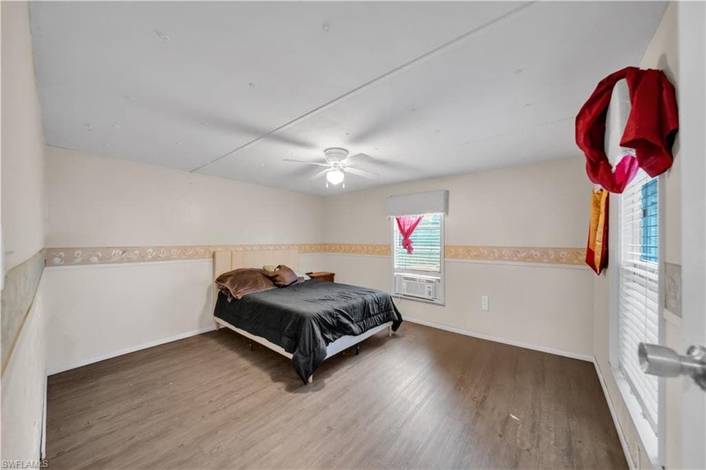 8106 Penny DR-22