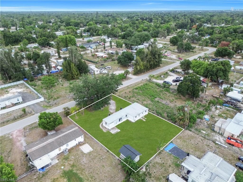 8106 Penny DR-35