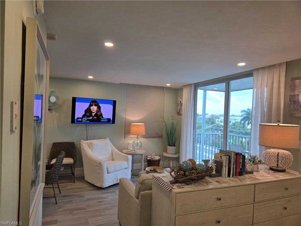 5500 Bonita Beach RD 508-15