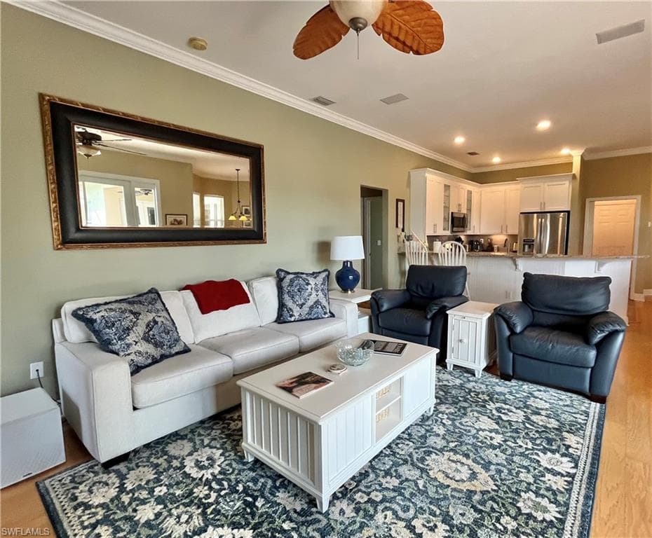 12530 Strathmore LOOP-16