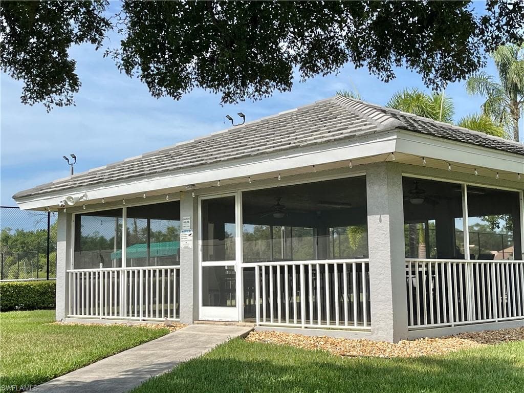 12530 Strathmore LOOP-42
