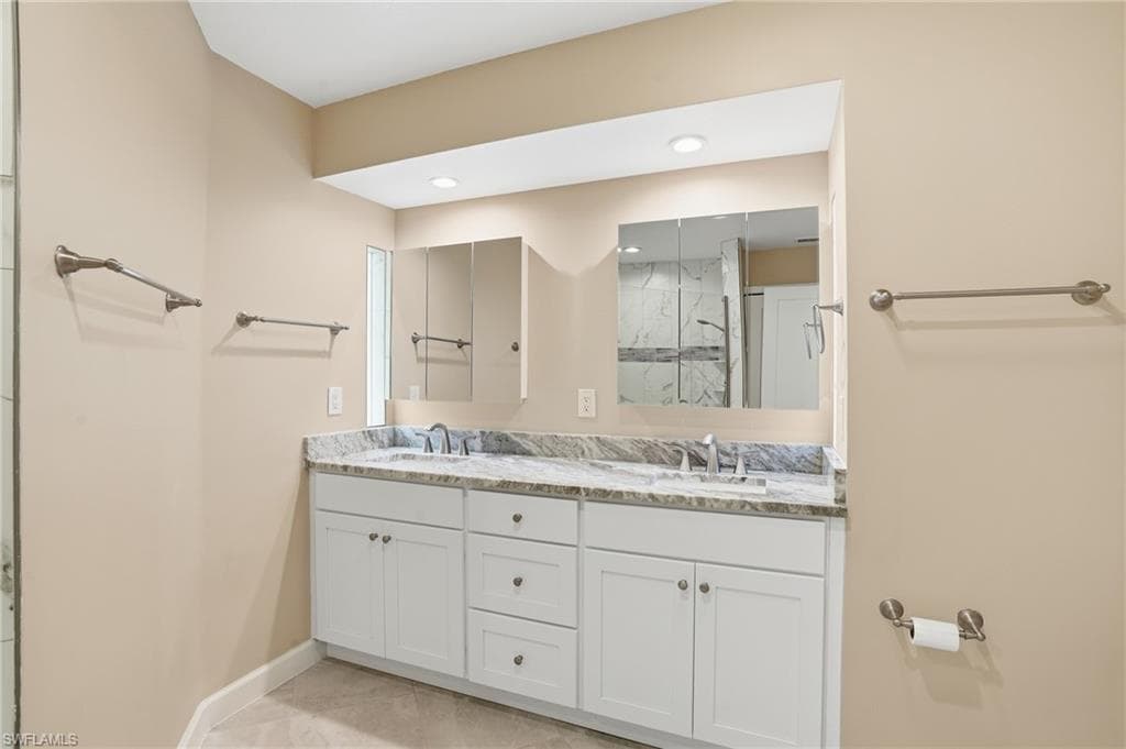 13794 River Forest DR-22
