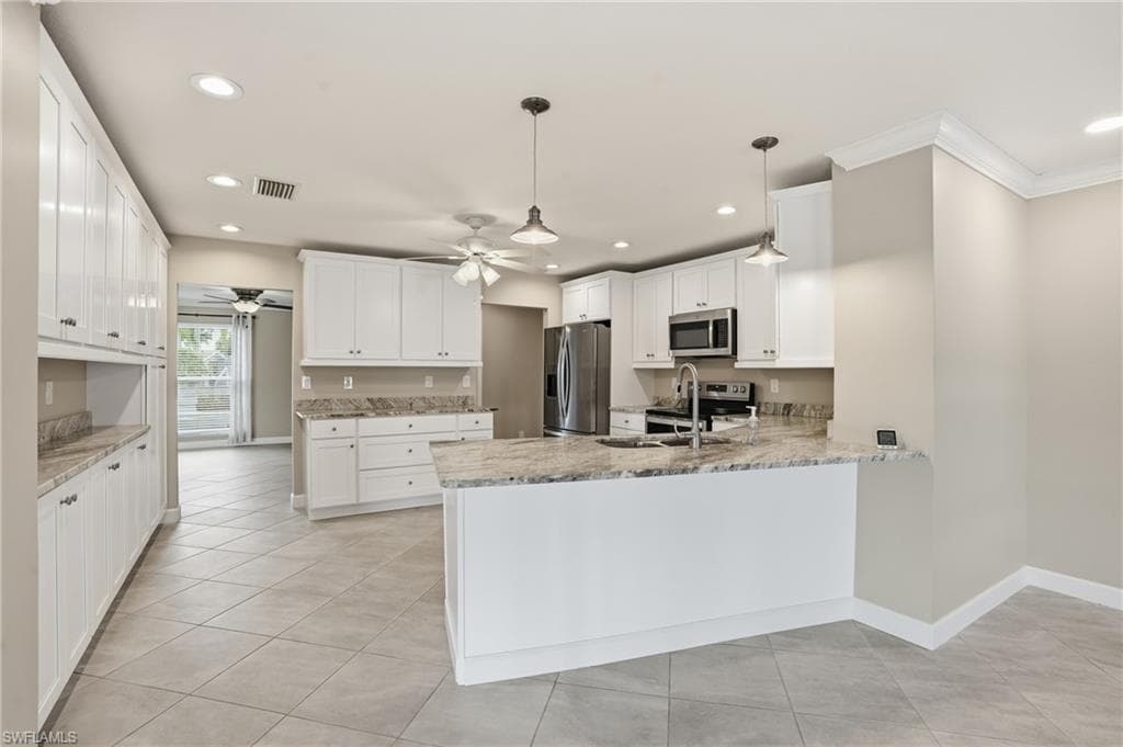 13794 River Forest DR-14