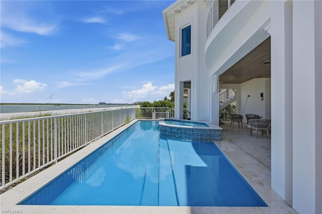 158 Beach DR-46