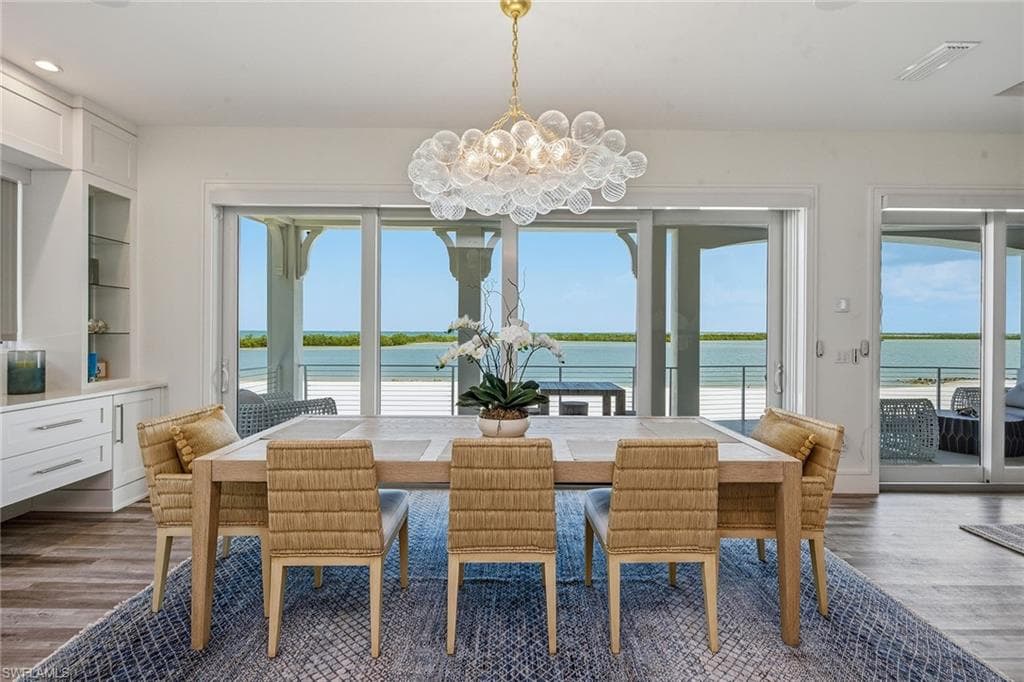158 Beach DR-17