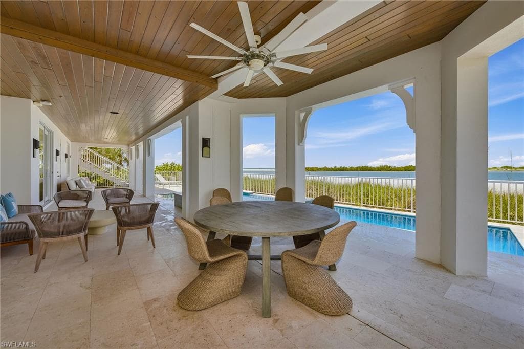 158 Beach DR-44