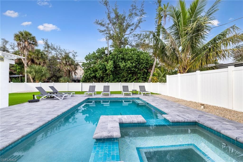 4831 Coquina RD-27