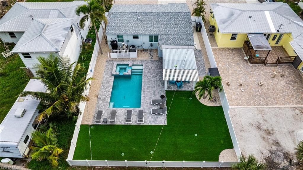 4831 Coquina RD-50