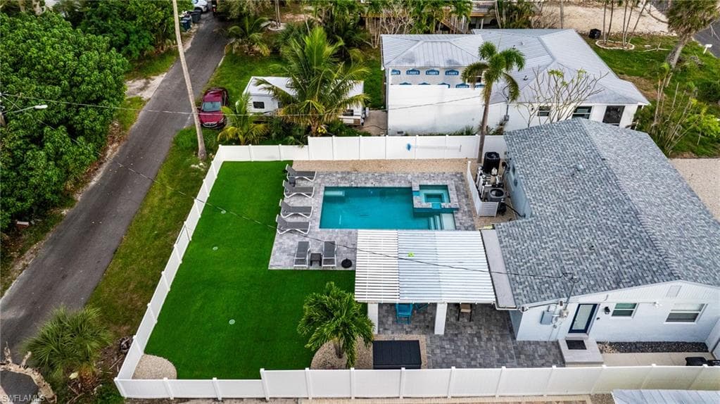 4831 Coquina RD-4