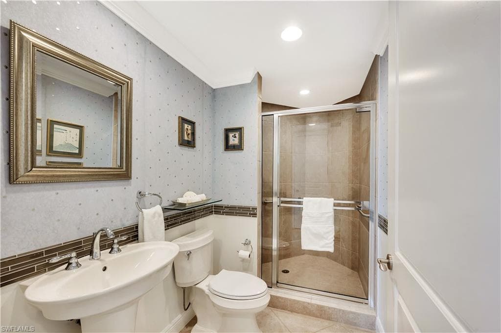23850 Via Italia CIR 404-33