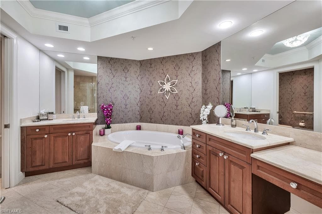 23850 Via Italia CIR 404-18