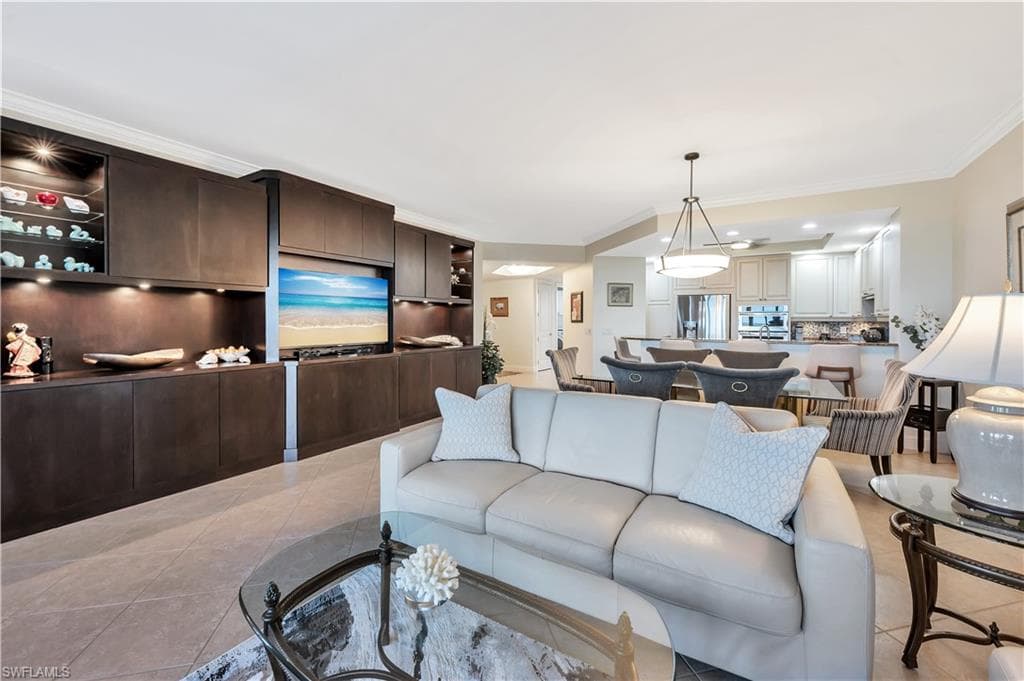 23850 Via Italia CIR 404-4
