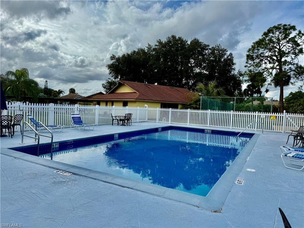 2133 Golfside Village DR-20