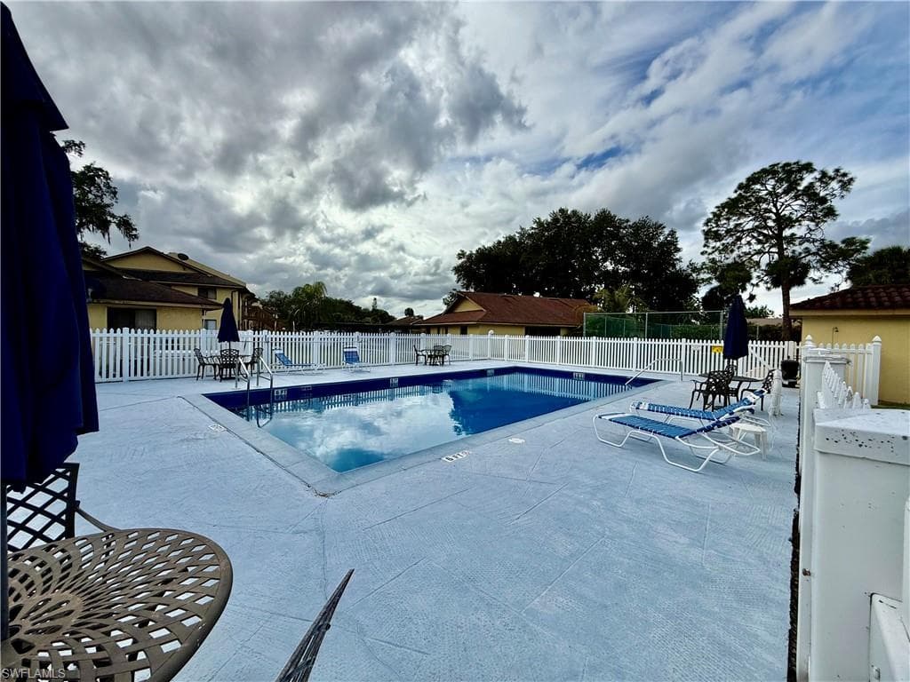 2133 Golfside Village DR-21