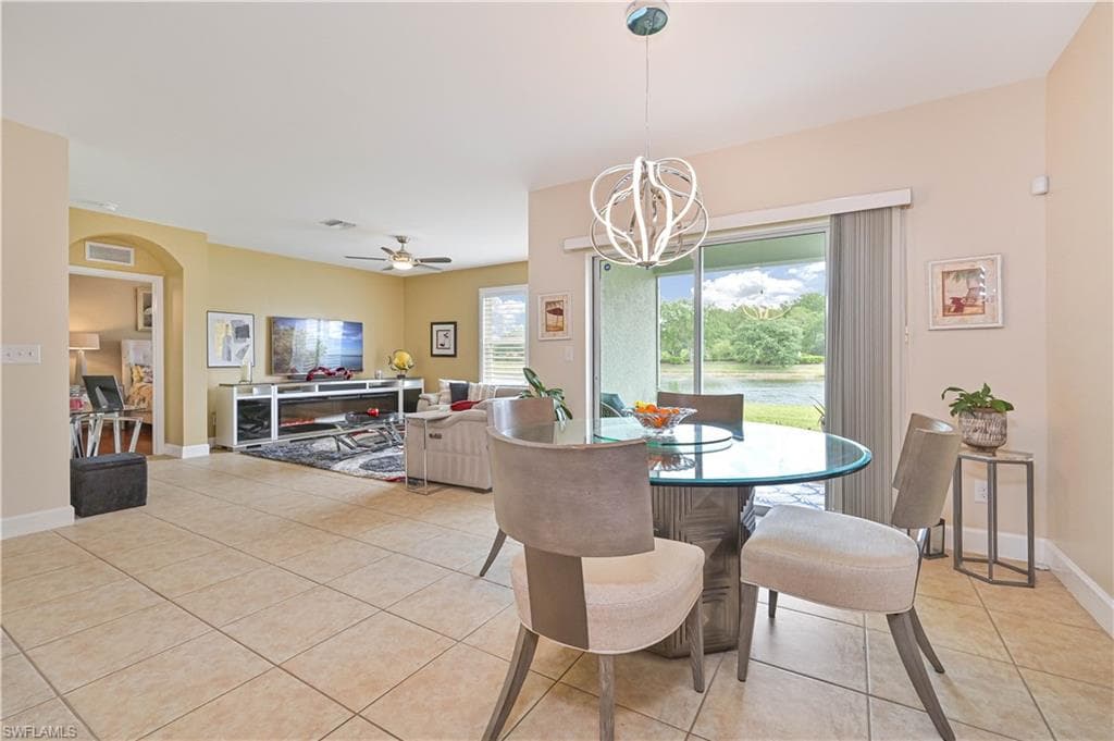 2877 Apple Blossom DR-27
