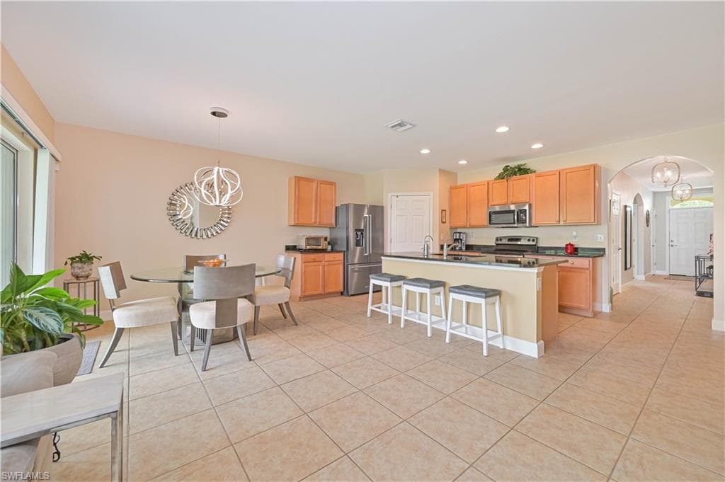 2877 Apple Blossom DR-6