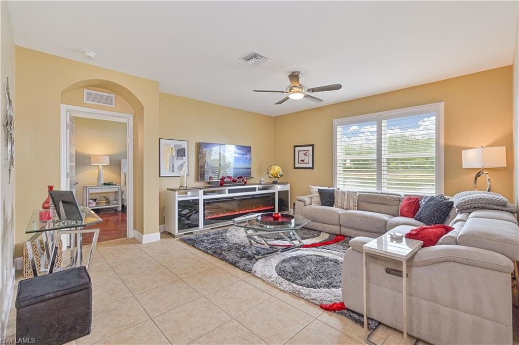 2877 Apple Blossom DR-24