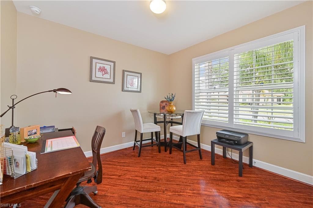2877 Apple Blossom DR-19