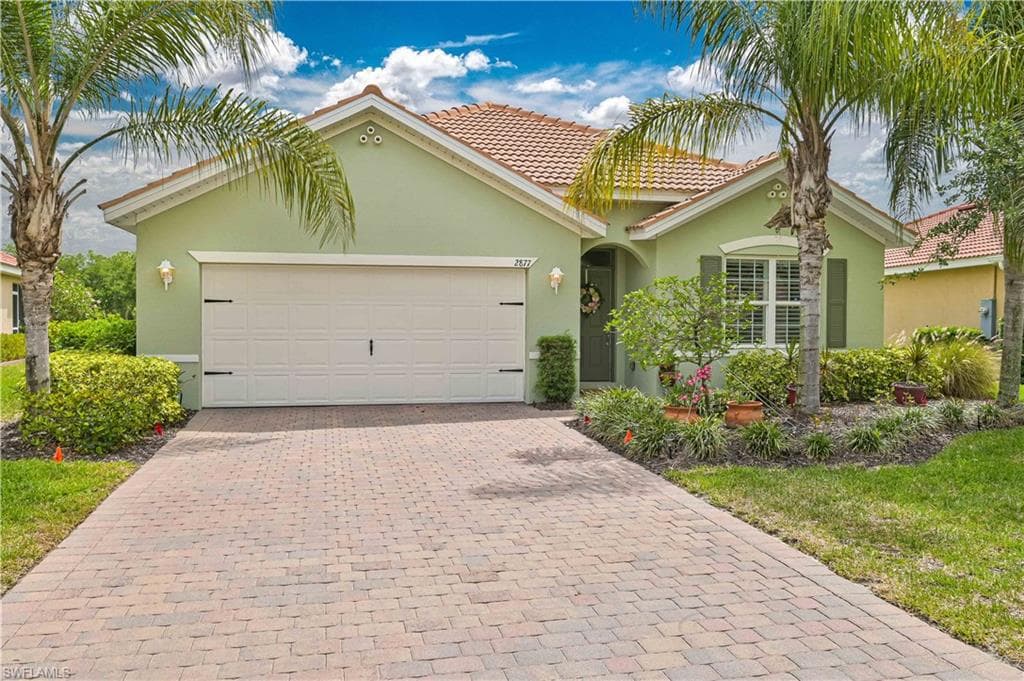 2877 Apple Blossom DR-40