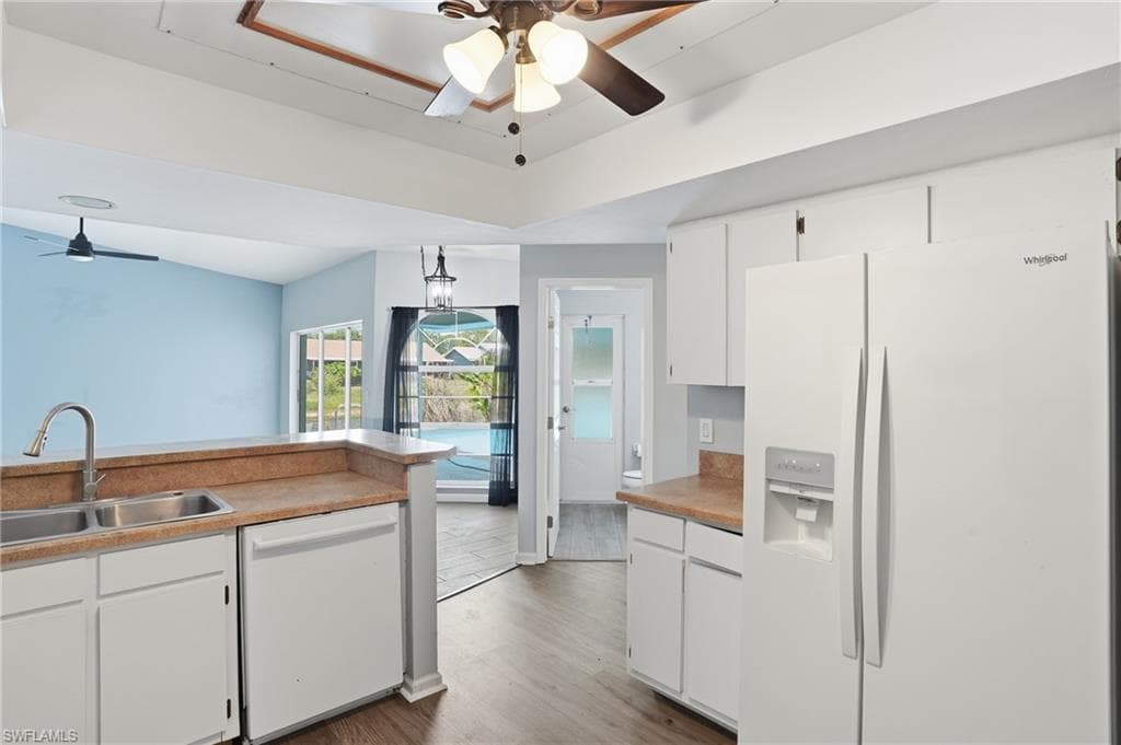 17306 Meadow Lake CIR-11