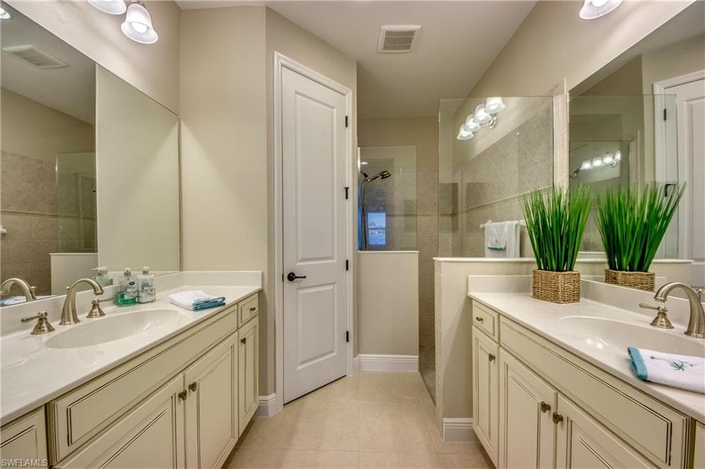 4420 Waterscape LN-13