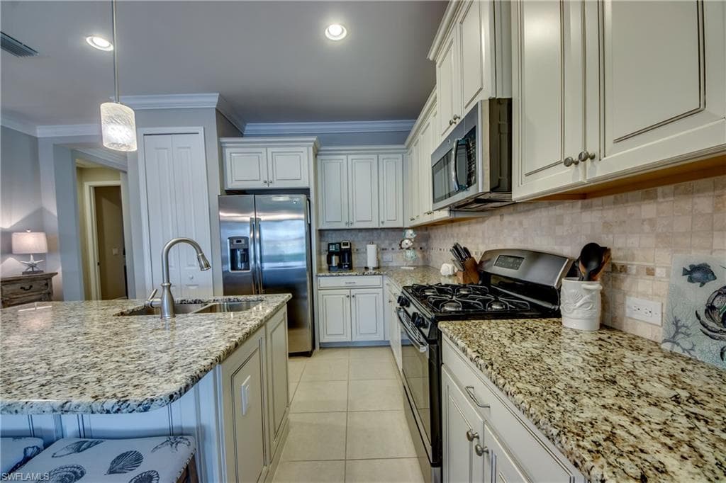 4420 Waterscape LN-8