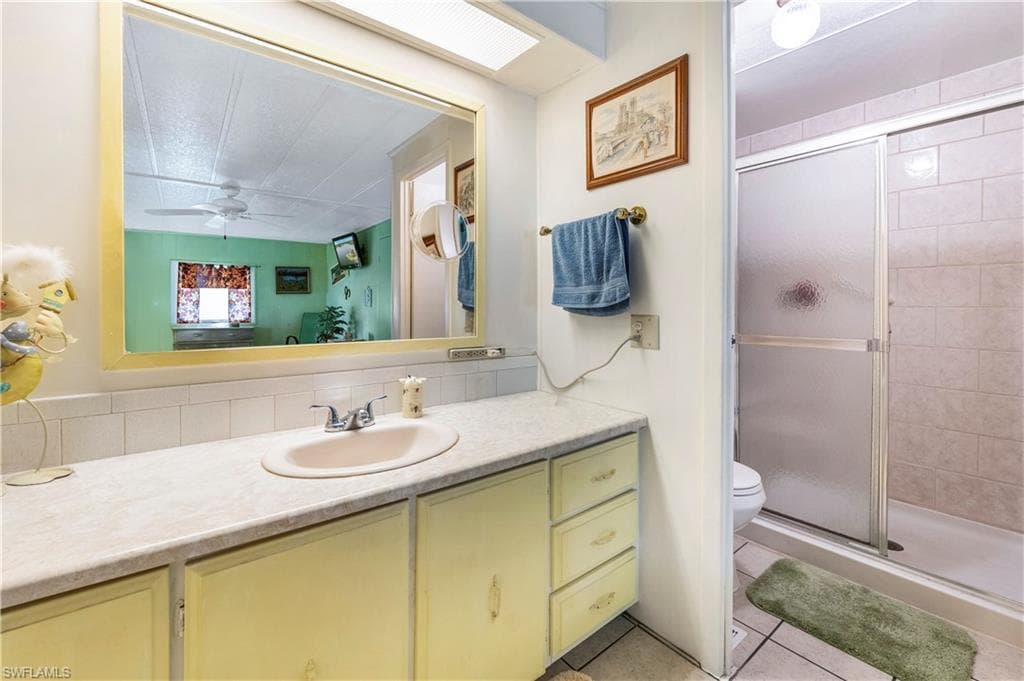 280 Grassy Key LN-13