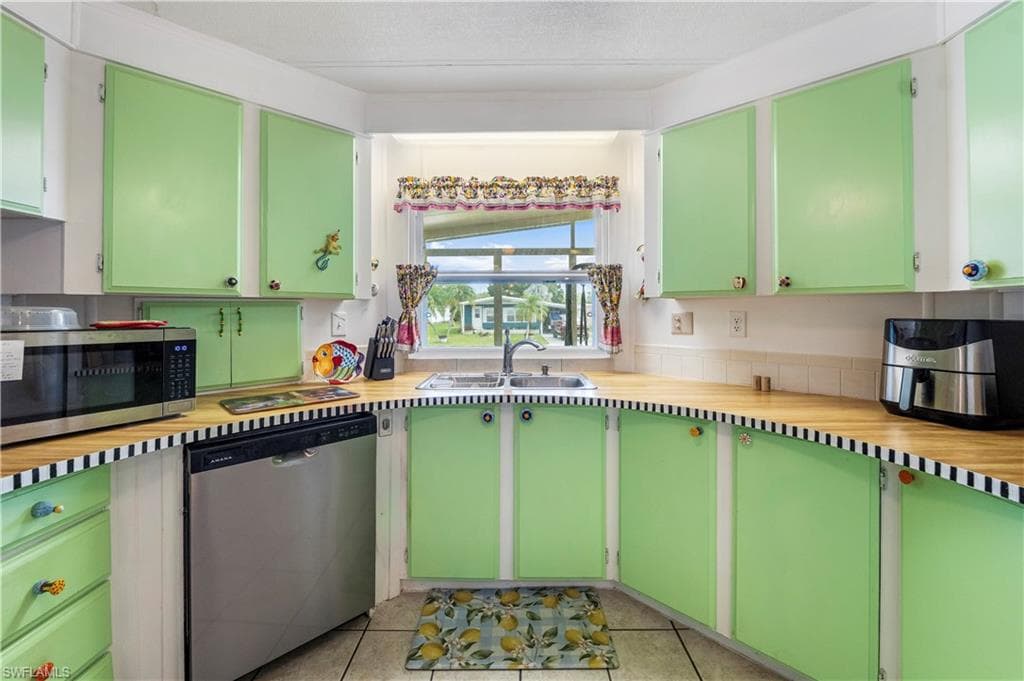 280 Grassy Key LN-5