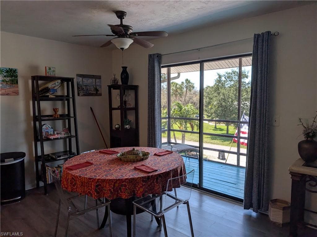 27599 Lime ST-9