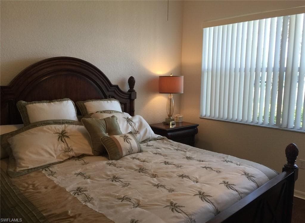 6825 Sterling Greens DR 102-6