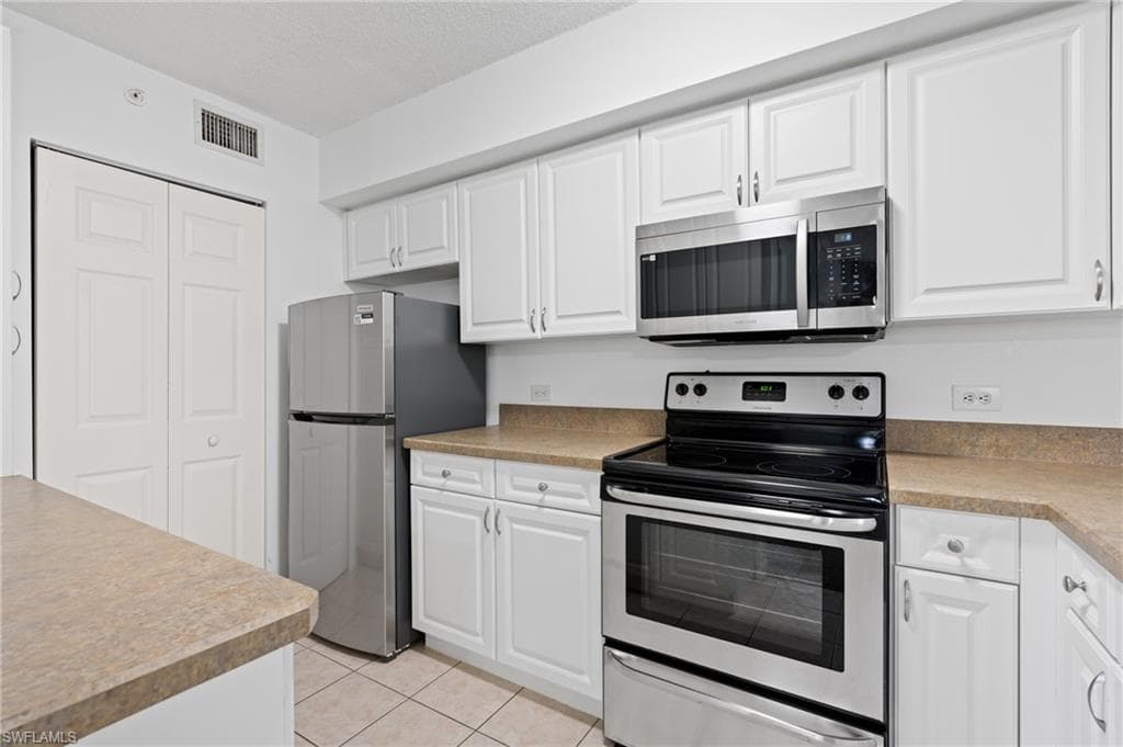 8940 Colonnades CT E 734-3