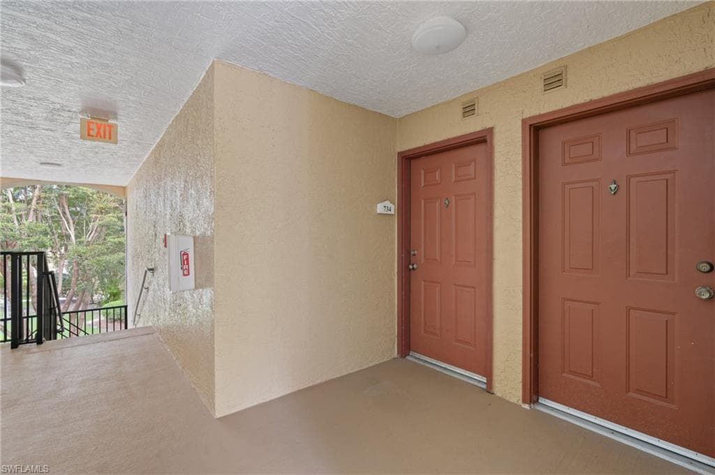 8940 Colonnades CT E 734-9