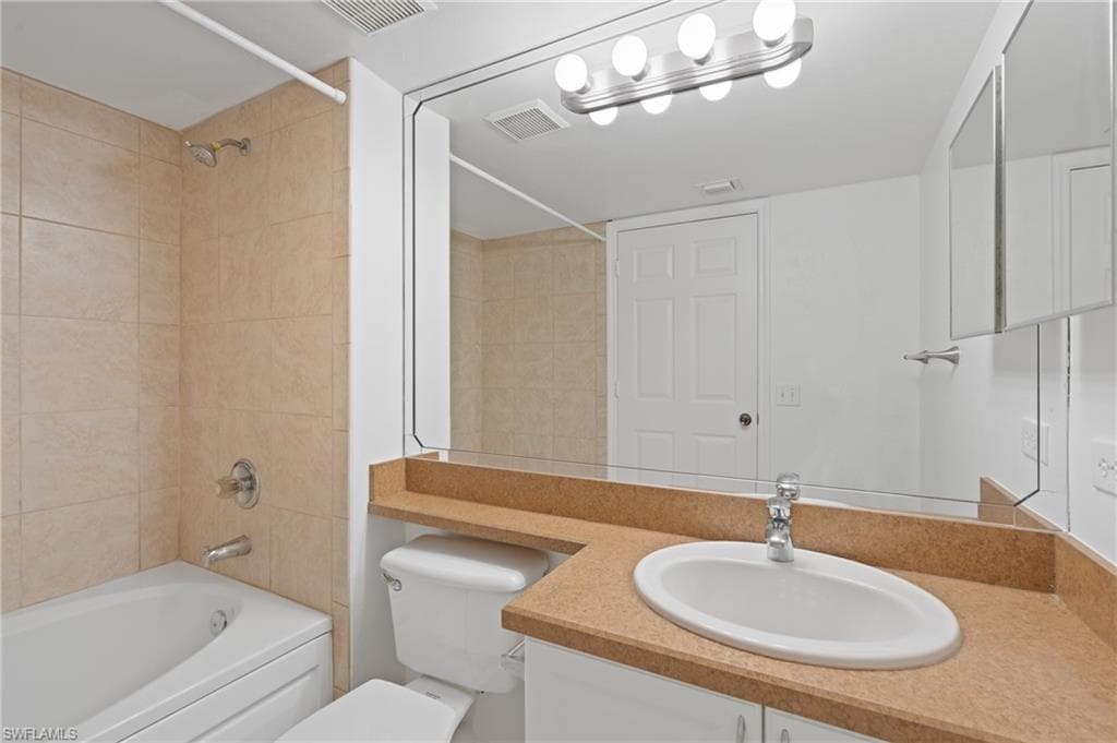8940 Colonnades CT E 734-21