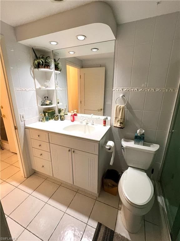 60 Pelican ST W 202-9
