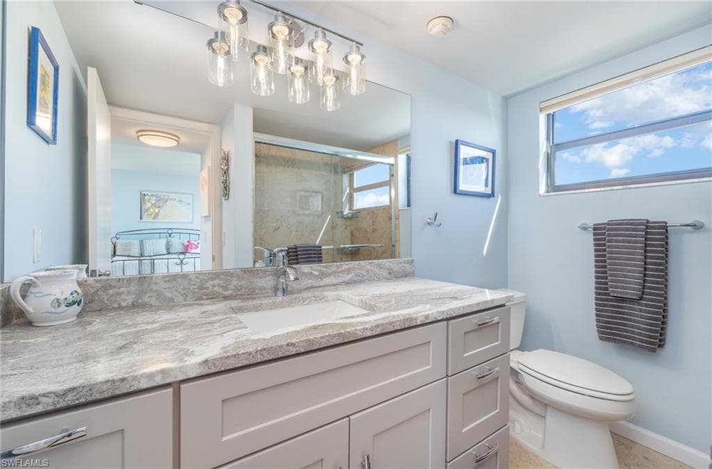 2810 Estero BLVD 511-17