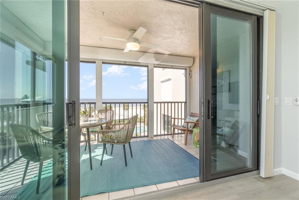 2810 Estero BLVD 511-11