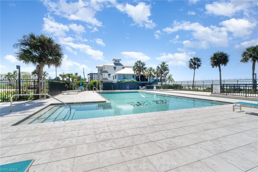 2810 Estero BLVD 511-29