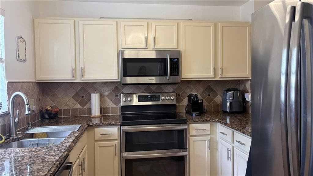 9064 Gervais CIR 105-13