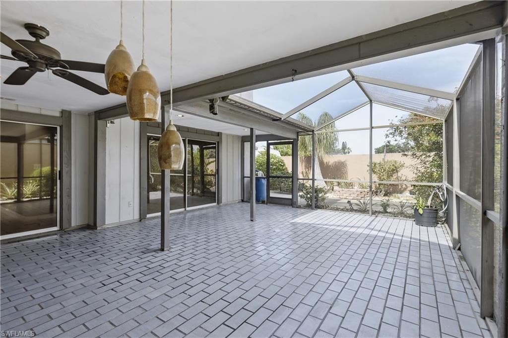 9753 Maplecrest CIR-27