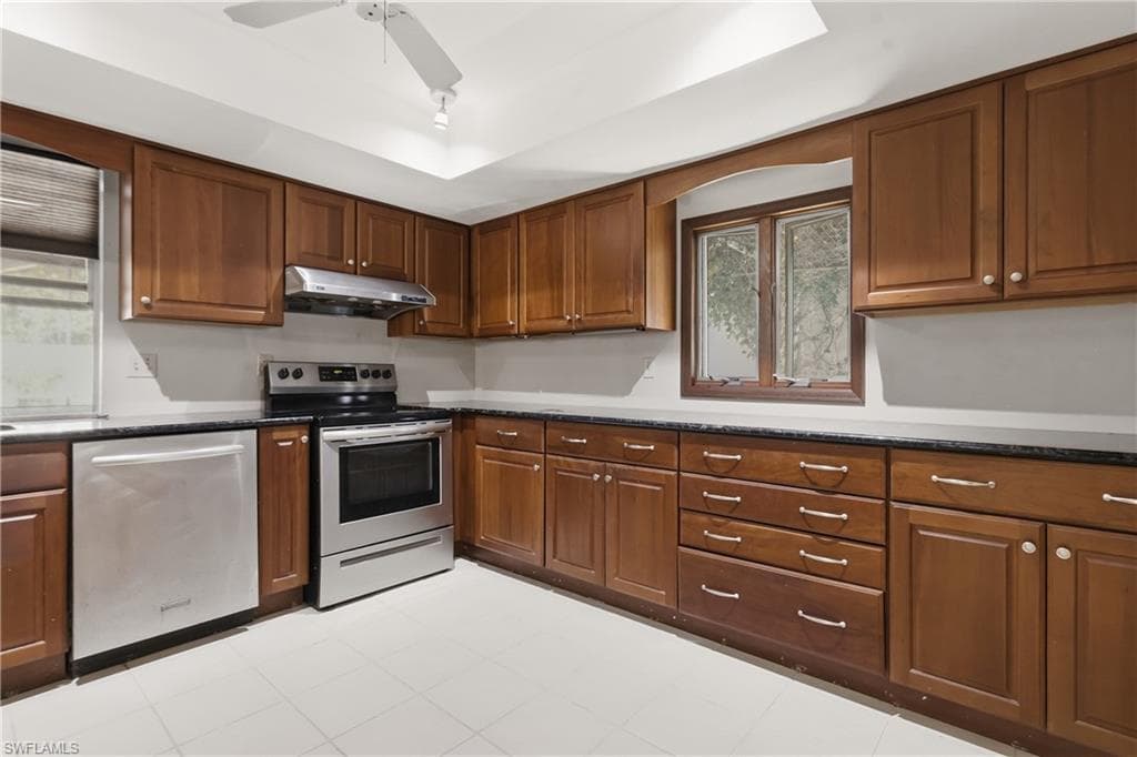 9753 Maplecrest CIR-2