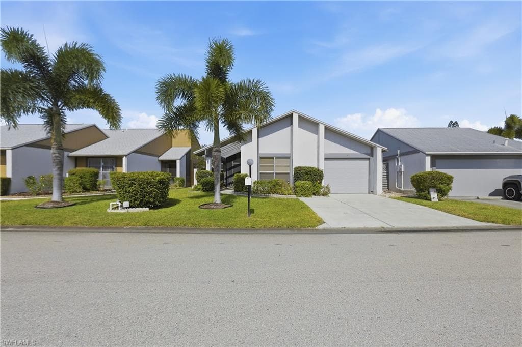 9753 Maplecrest CIR-6