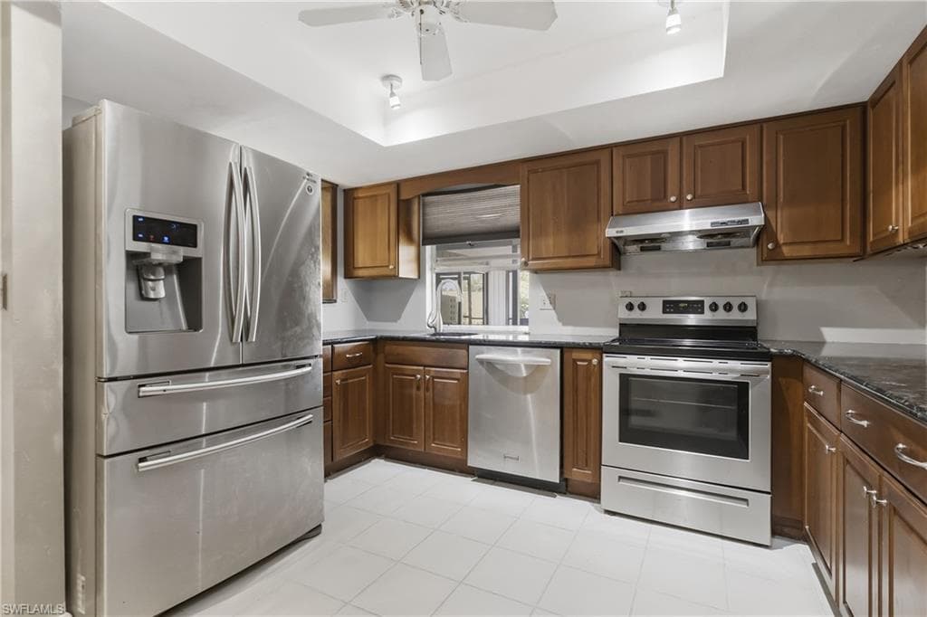 9753 Maplecrest CIR-12
