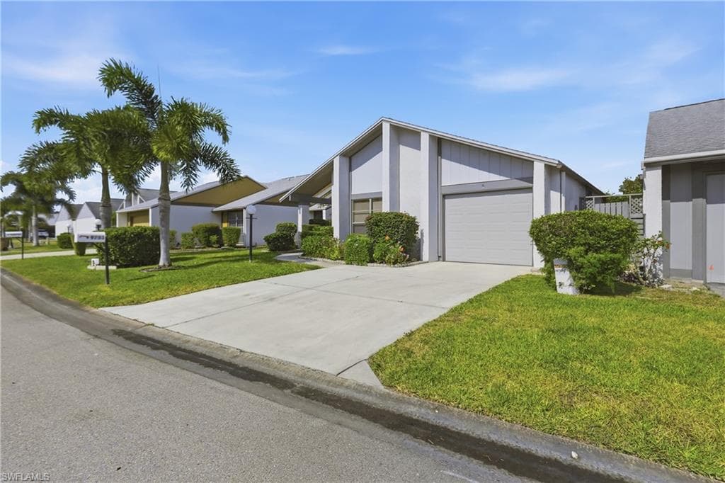 9753 Maplecrest CIR-7