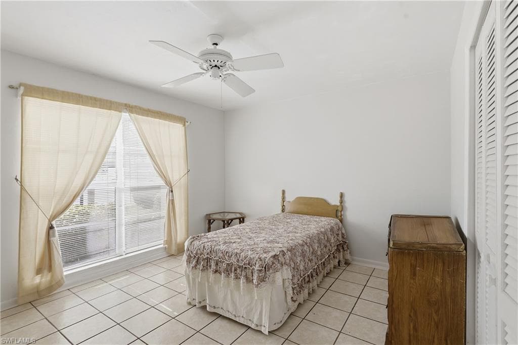9753 Maplecrest CIR-24